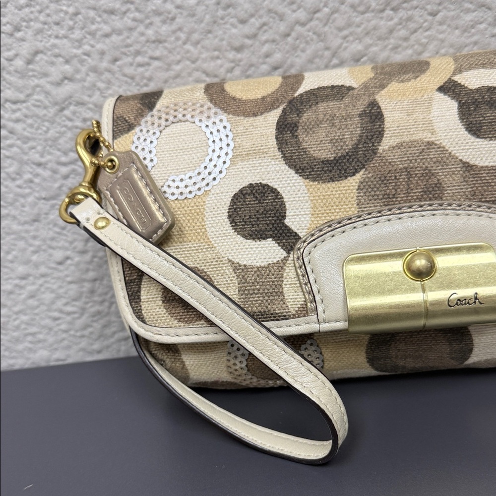 Coach Kristin Opt Art Brown Multicolor Patterned Wristlet Sequined Clutch - Picture 3 of 10